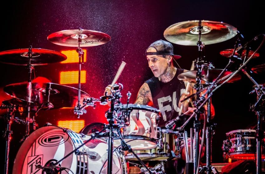  Travis Barker Hospitalized for Pancreatitis