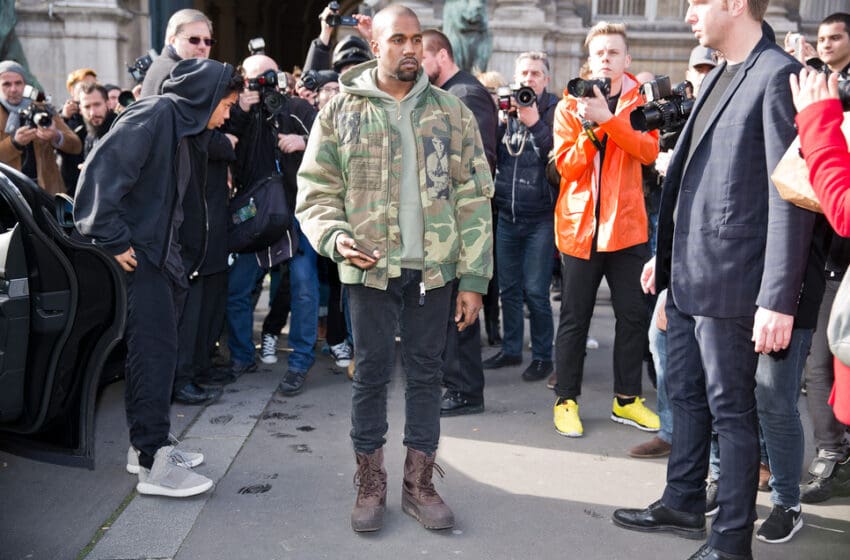  Kanye West Spotted Wearing ‘White Lives Matter’ Shirt at Fashion Show