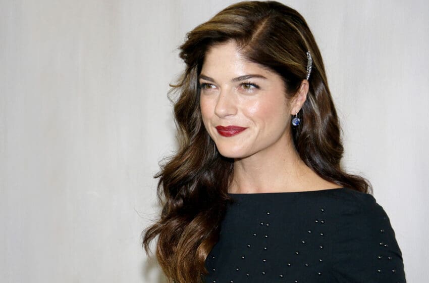  Selma Blair Bids Adieu to Dancing With the Stars