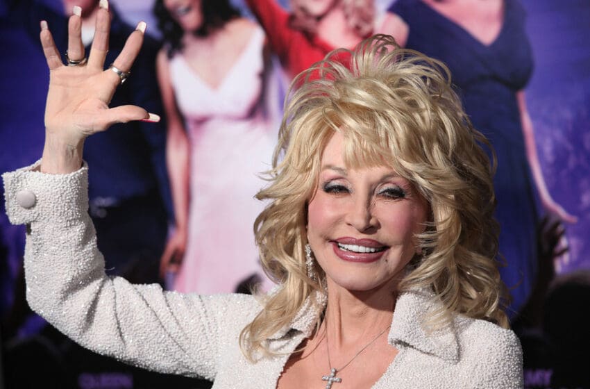  Dolly Parton Revealed She Has Song In Time Capsule To Be Unearthed in 2045 When She is 99