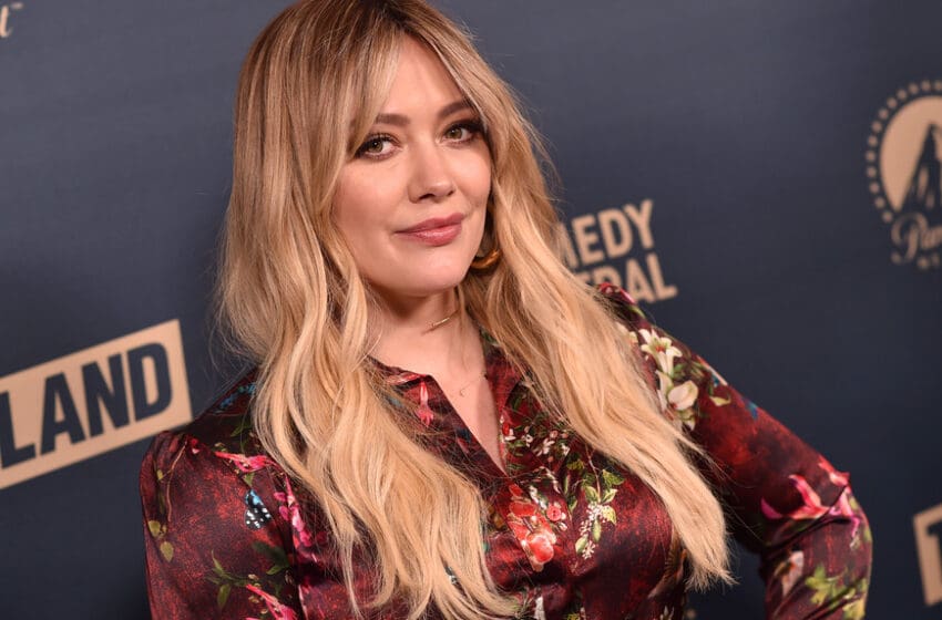  “I Am On Camera And Actresses Are Skinny:” Hilary Duff Shares Struggle To Live Up To Expectations of “Perfect Body”