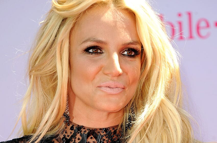  Britney Spears Addresses Alyssa Milano’s Old Tweet About Her Well-Being, Calls It “Bullying”