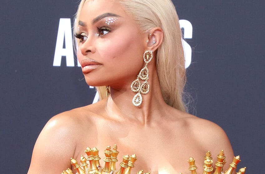  Blac Chyna’s Road To Herself: Ditching The Fillers, Breast, And Butt Implants And Closing Her $240m OnlyFans Account