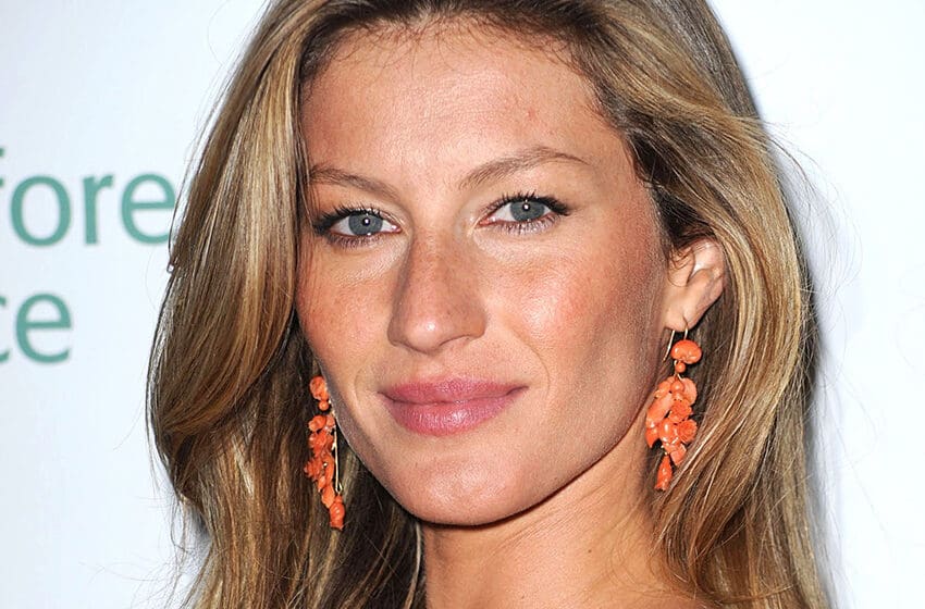  Gisele Bundchen Opens Up About Ex Tom Brady, Knocks Down Rumor That She Forced Him To Choose Between Her And NFL