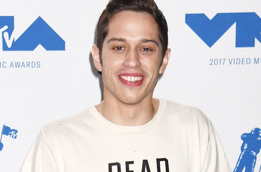  Pete Davidson And Girlfriend Chase Sui-Wonders Involved In Car Accident Hours After Hawaii PDA