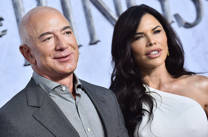  Newly Engaged Couple Jeff Bezos And Lauren Sanchez Will Finally Tie The Knot