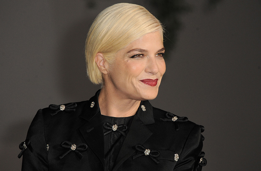  Selma Blair Pens a Letter to Her Younger Self: Emotional, Mature, and Hopeful