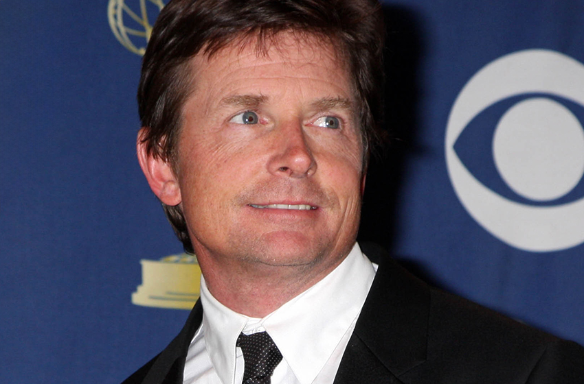  Michael J. Fox Receives Lifetime Achievement Honor After Admitting that Parkinson’s Battle is Now Harder