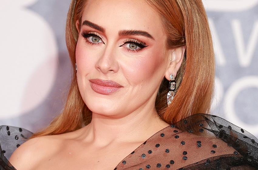  Adele Reveals A Drawback From Her Vegas Shows! Developing Fungal Skin Infection Thanks To Hours Of Sitting On Her Sweat In Her Spanx