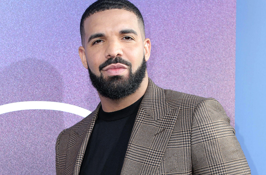  Drake’s Heartwarming Tribute To Mom Takes Center Stage At NYC Concert