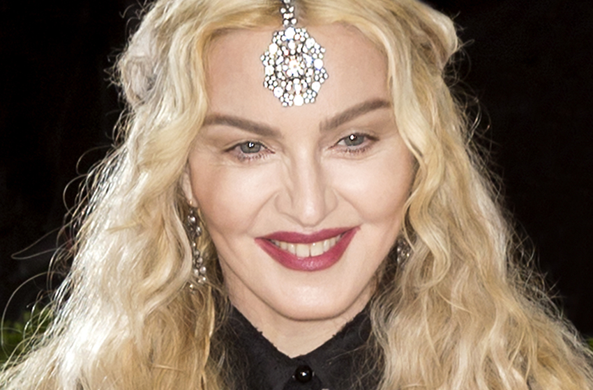  Madonna’s Close Call! Madonna’s Family Came Together After Fears She Wouldn’t Be Able To Make It.