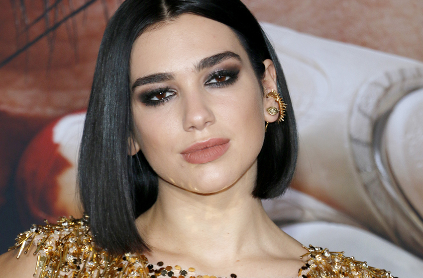  Dua Lipa Shares Unique Views On Family And Feminism In Vogue Interview