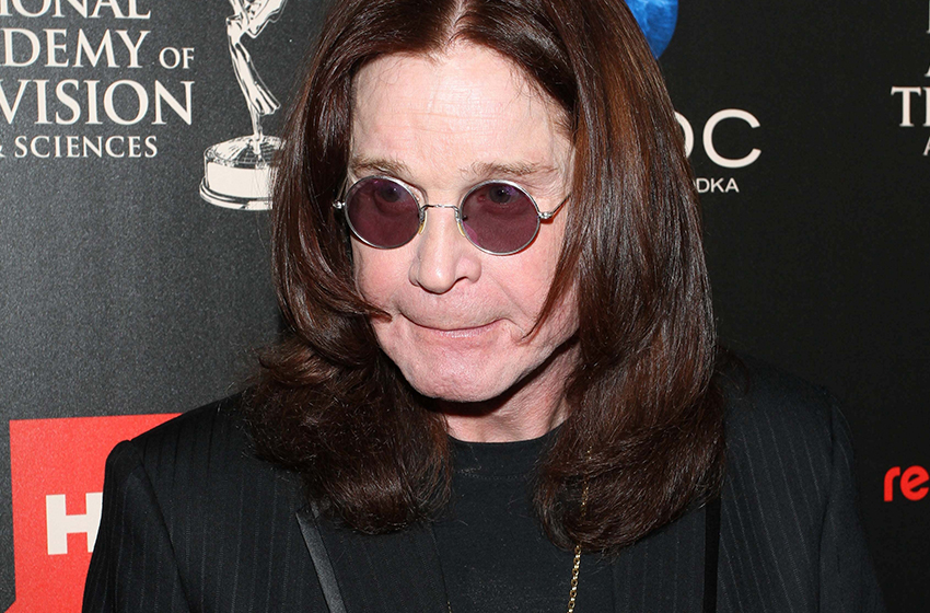  Ozzy Osbourne Makes Shocking Stage Confession