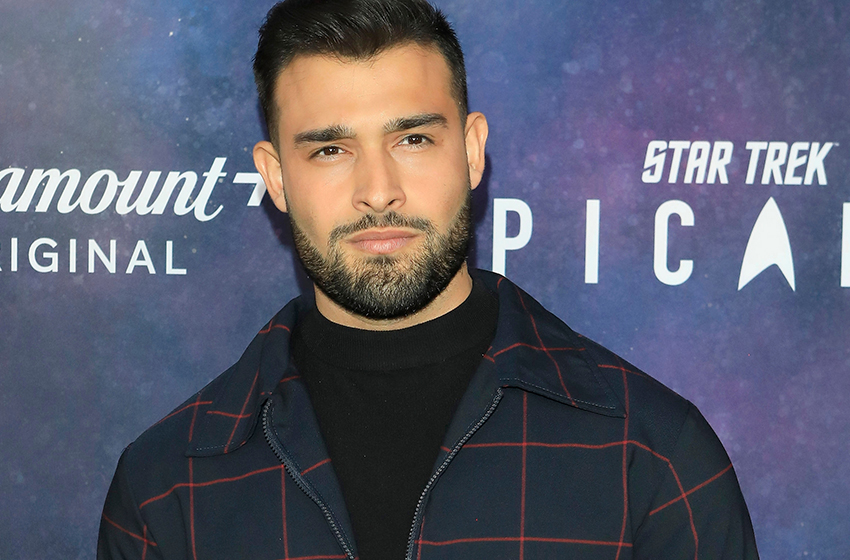  Sam Asghari Expresses Support For Britney Spears And Her Best-Selling Memoir