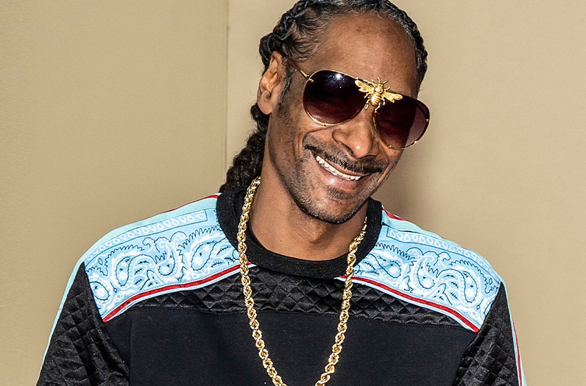  Snoop Dogg Declares He’s Done With Smoking After the Birth of His Grandson