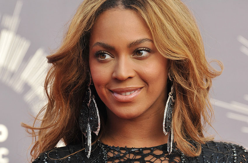  Beyoncé Shares Haircare Secrets In Essence Interview