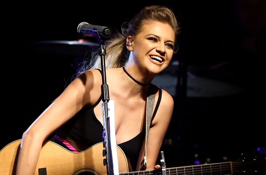  Kelsea Ballerini Shuts Down Haters After CMT Awards Performance