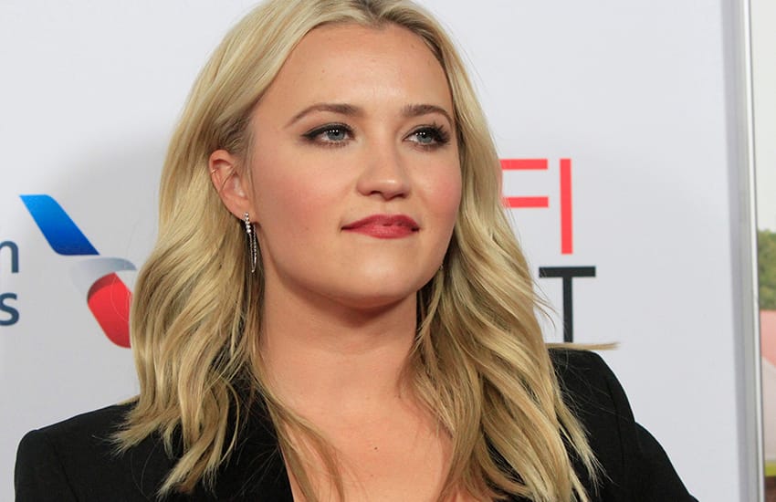  Emily Osment Hints At Heartbreak Over “Young Sheldon” Finale, Reflects On Becoming Series Regular