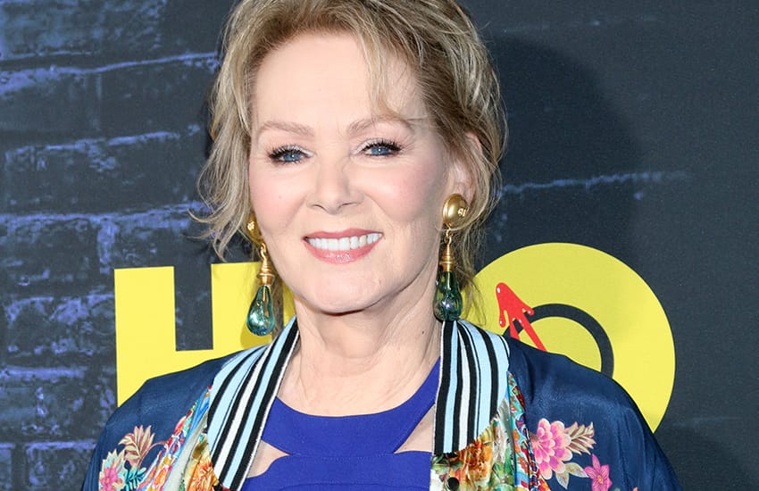  Jean Smart Reflects On Her Late Husband’s Sudden Passing