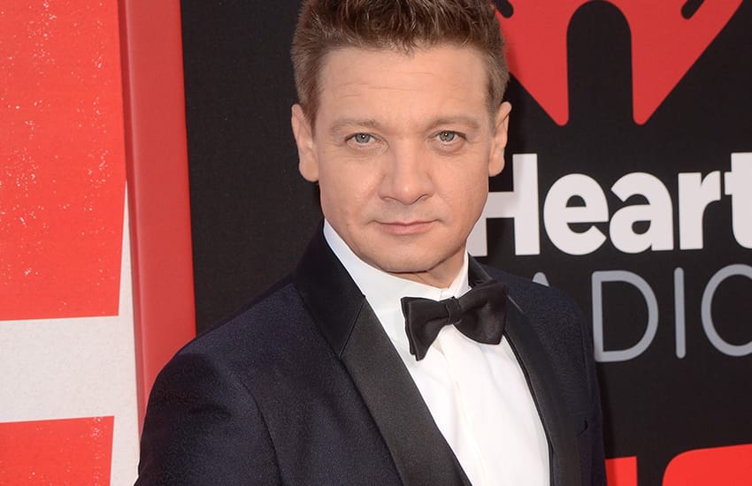  Jeremy Renner Talks Recovery And Filming “Mayor Of Kingstown” After Snow Plow Accident