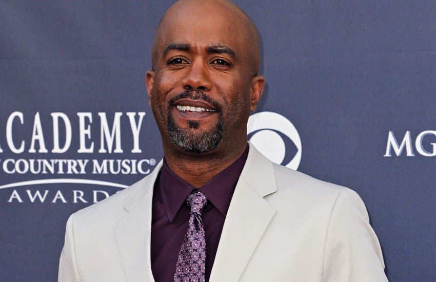  Country Singer Darius Rucker Recounts Harrowing Rescue By Woody Harrelson In New Memoir