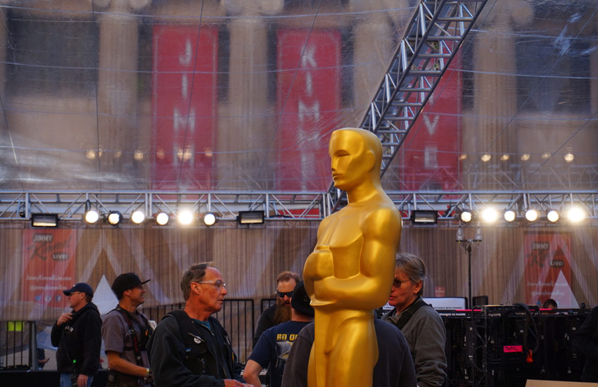  Why Are Top Comedians Turning Down the Oscars Hosting Gig?