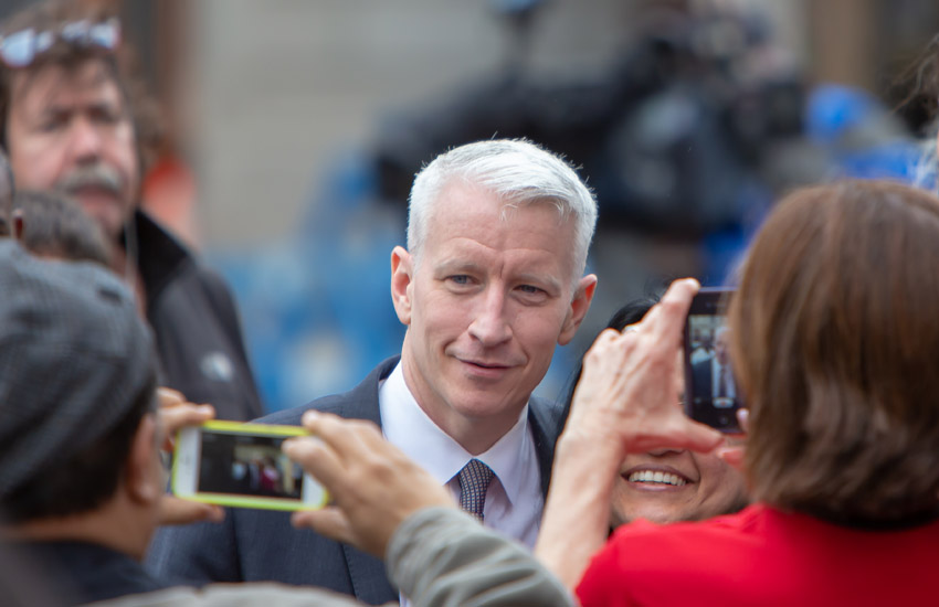  Anderson Cooper Reveals “The Most Annoying Thing” About Working With Andy Cohen