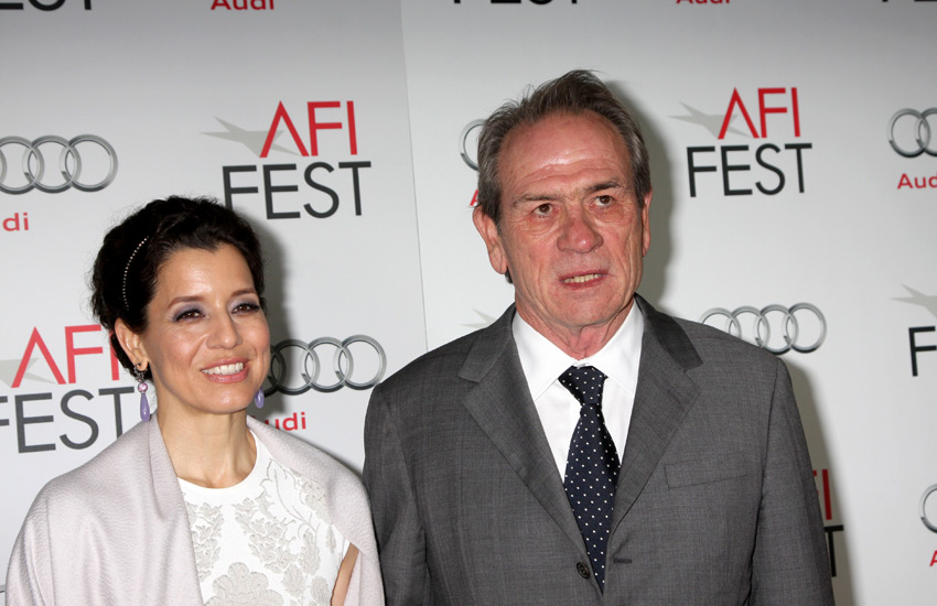  Tommy Lee Jones Returns to Television With The Lowdown